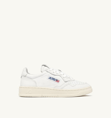 MEDALIST LOW IN NAPPA BIANCA SUPER SOFT